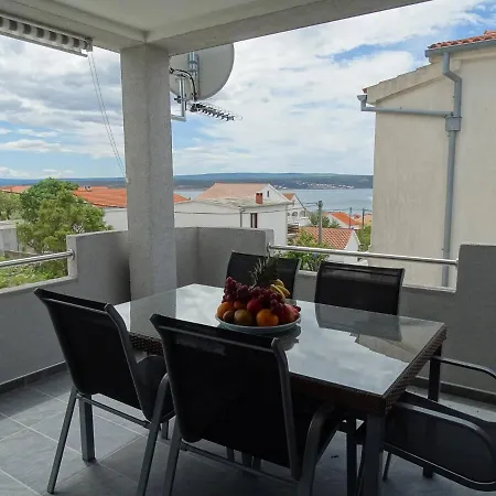 빌라 Holiday House Viktoria With Pool For 14 People *