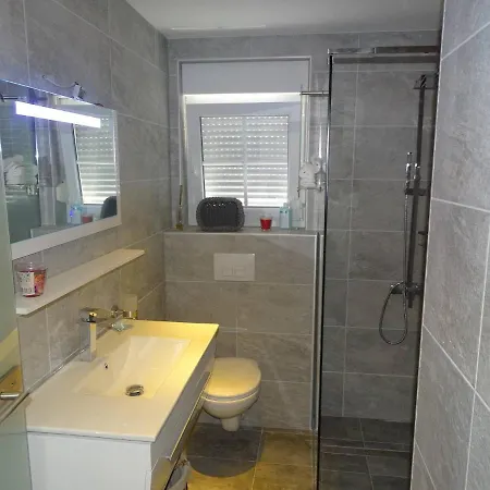 Holiday House Viktoria With Pool For 14 People *